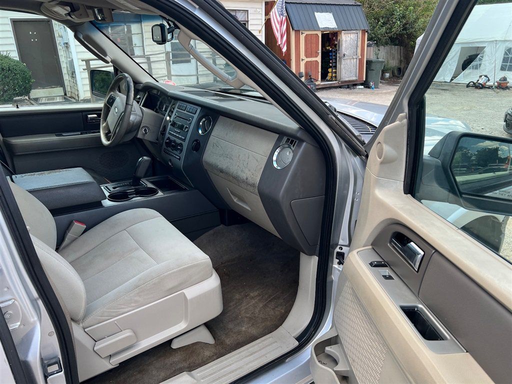 Used 2010 Ford Expedition EL XLT RWD image 13