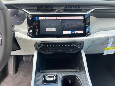 New 2026 Jeep Cherokee Laredo AWD/4WD image 22