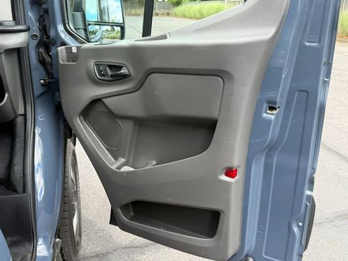 Used 2020 Ford Transit 250 148 High Roof Extended RWD image 22