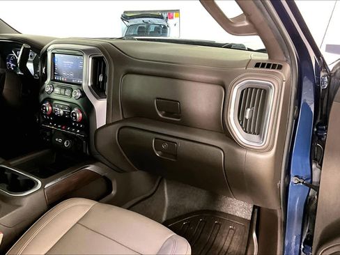 Used 2019 GMC Sierra 1500 SLT image 18