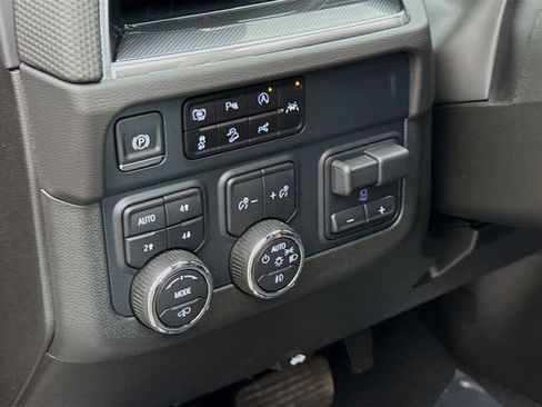 Used 2025 Chevrolet Tahoe RST AWD/4WD image 11