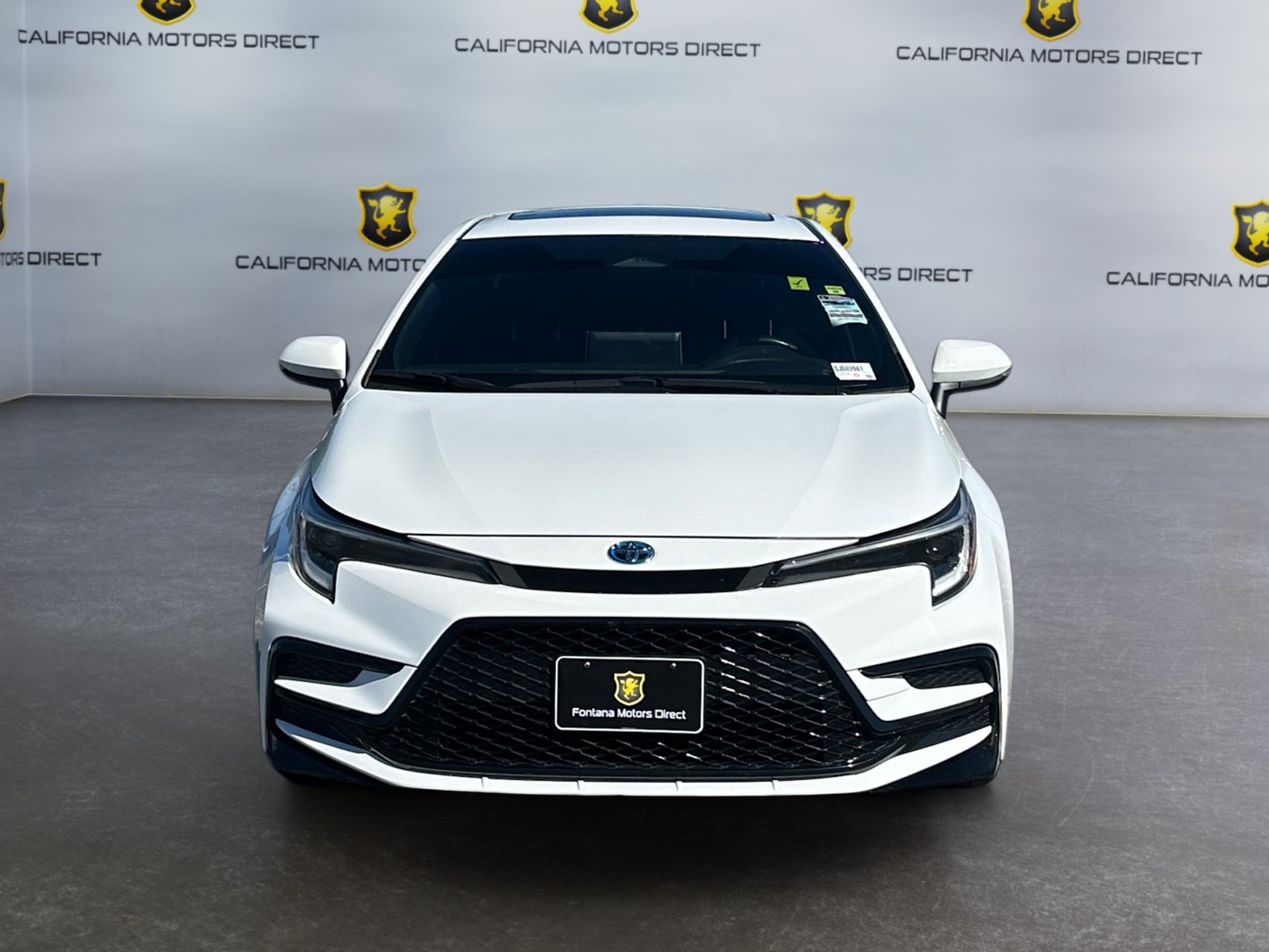 Used 2025 Toyota Corolla SE w/ SE Premium Package FWD image 8
