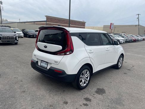 Used 2021 Kia Soul LX FWD image 6