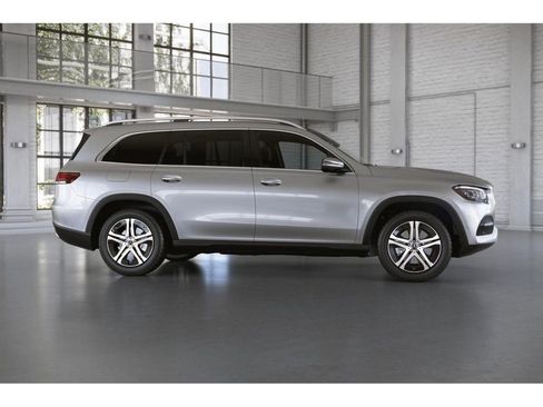 Used 2023 Mercedes-Benz GLS 450 4MATIC image 16