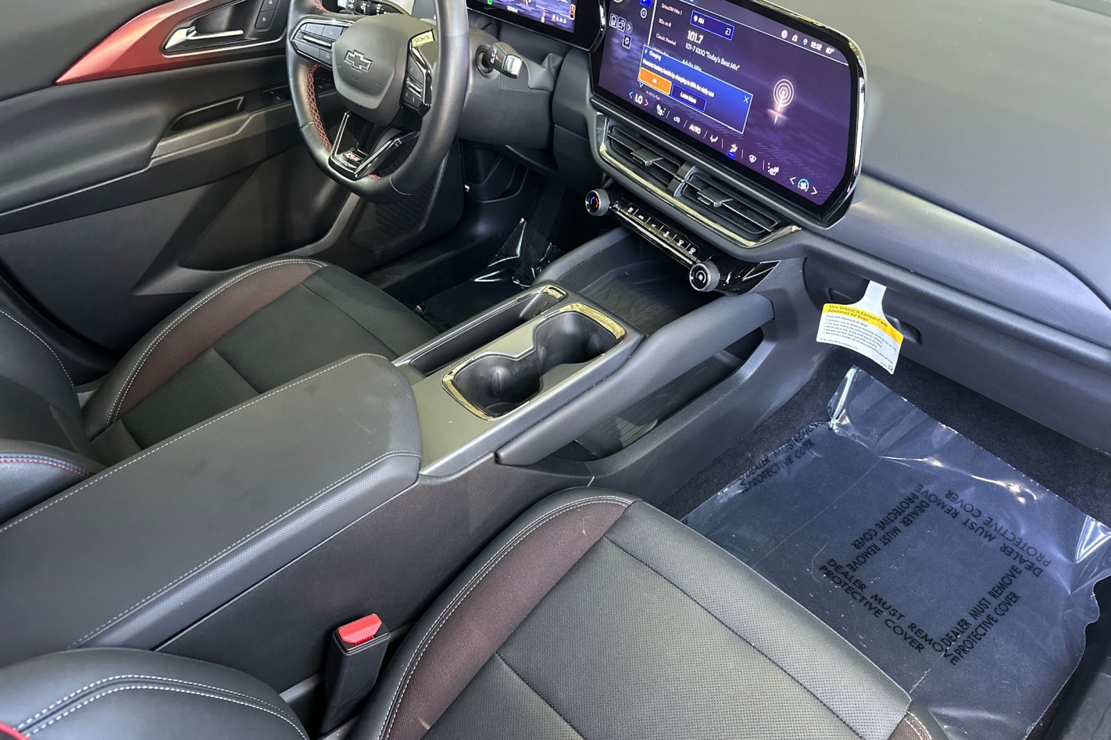 Used 2024 Chevrolet Equinox EV RS FWD image 19