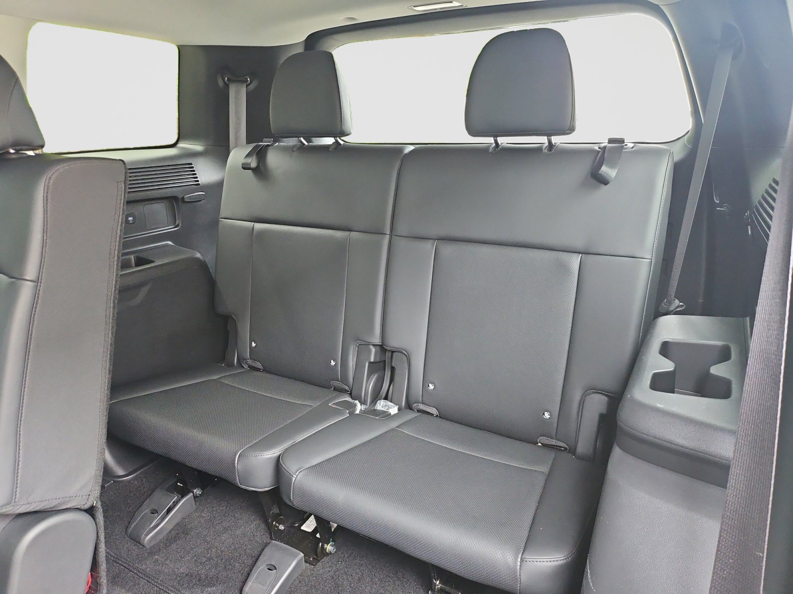 Used 2026 Hyundai Santa Fe SEL FWD image 24