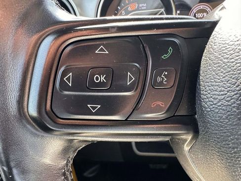 Used 2019 Jeep Wrangler Sport AWD/4WD image 16