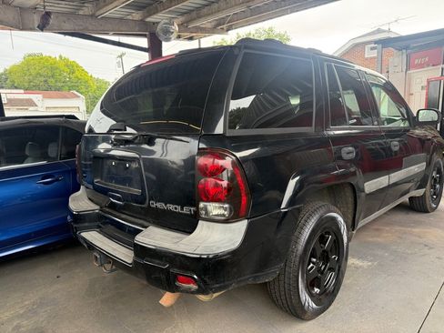 Used 2004 Chevrolet TrailBlazer LS w/ LS Preferred Equipment Group RWD image 6