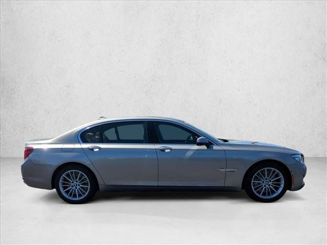 Used 2015 BMW 750Li RWD image 4