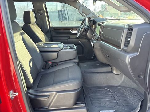 Used 2024 GMC Sierra 1500 SLE w/ Preferred Package image 30