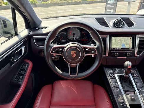Used 2016 Porsche Macan S w/ Premium Package Plus AWD/4WD image 27