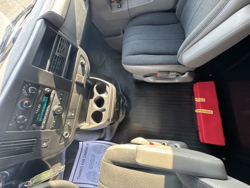 Used 2024 GMC Savana 2500 w/ Driver Convenience Package image 32