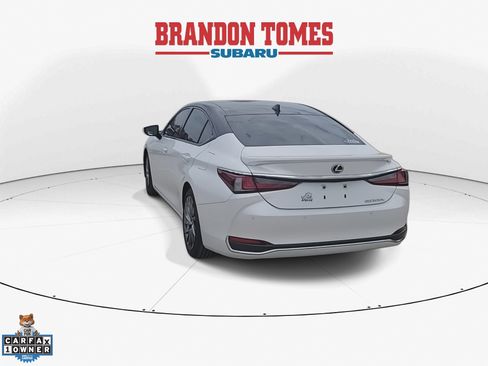 Used 2025 Lexus ES 300h w/ Technology Package FWD image 8