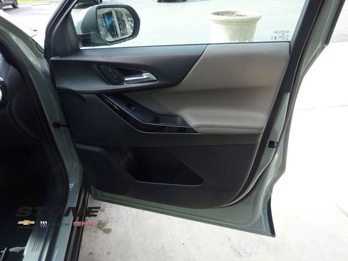 New 2026 Chevrolet Equinox LT w/ Convenience Package II image 28