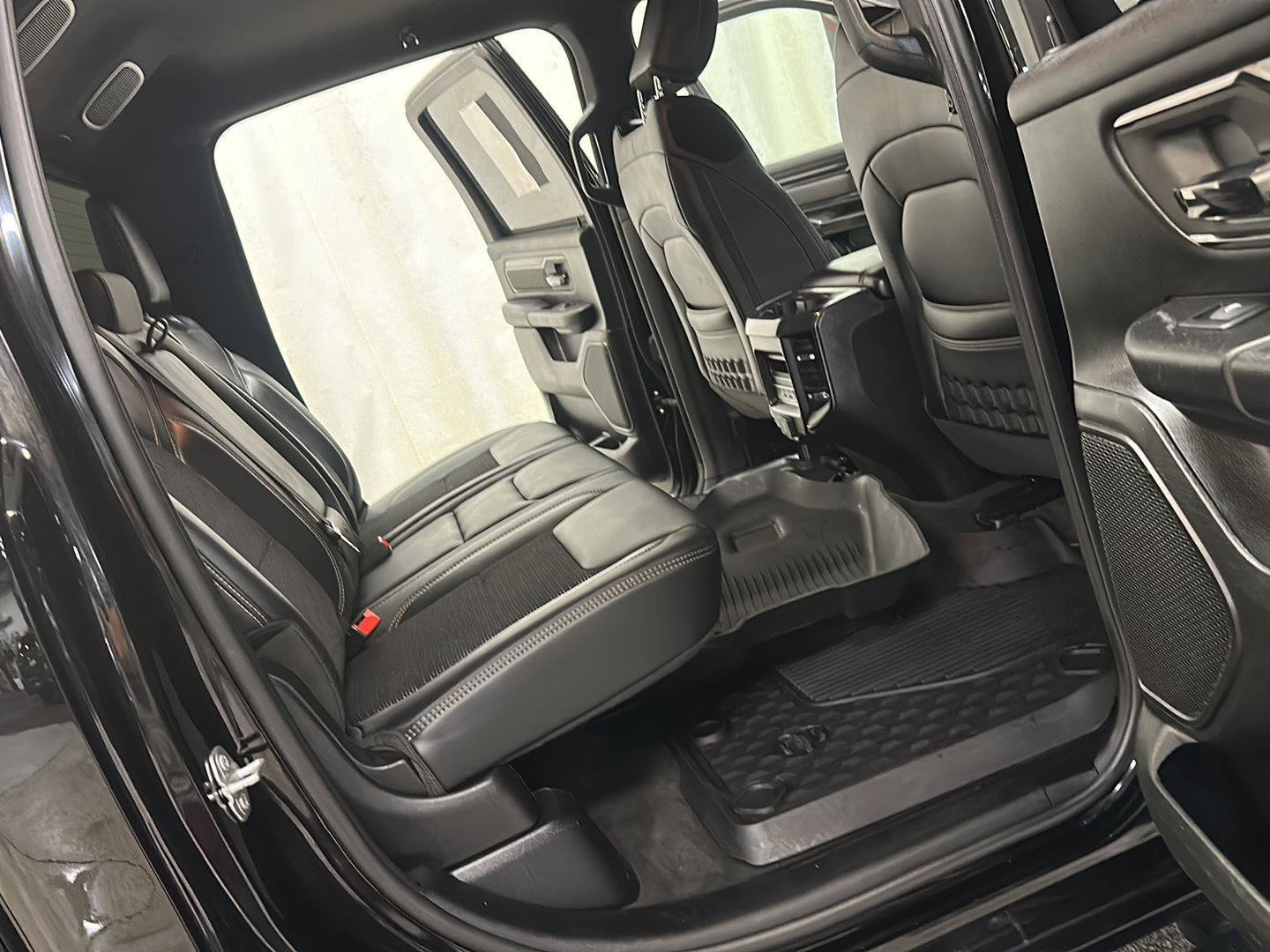 Used 2020 RAM 1500 Big Horn w/ Built-to-serve Edition AWD/4WD image 31
