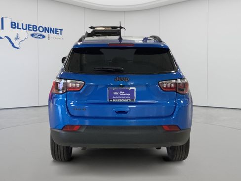 Used 2025 Jeep Compass Latitude w/ Altitude Special Edition AWD/4WD image 6