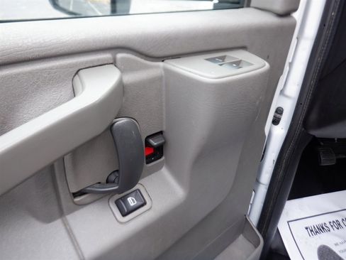 Used 2020 Chevrolet Express 3500 w/ Power Convenience Package image 14