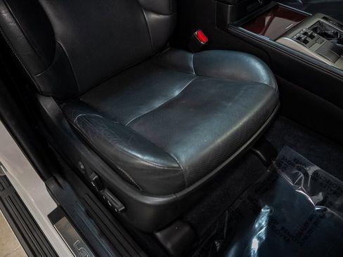 Used 2017 Lexus GX 460 Premium w/ Premium Package image 33