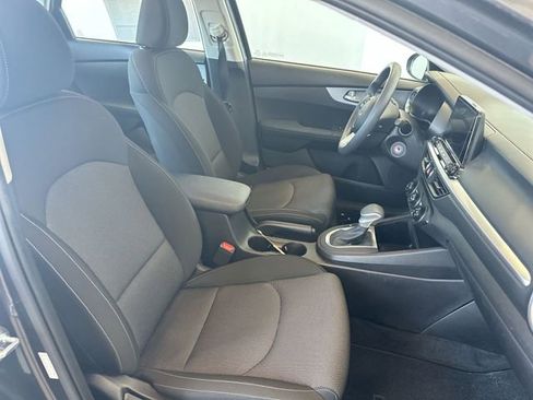 Certified 2023 Kia Forte LXS w/ LXS Technology Package FWD image 26