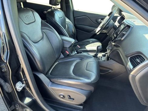 Used 2019 Jeep Cherokee Limited AWD/4WD image 33