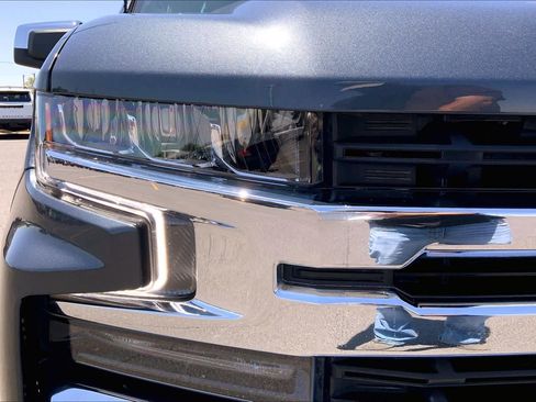 Used 2021 Chevrolet Silverado 1500 LT w/ Z71 Off-Road Package AWD/4WD image 28