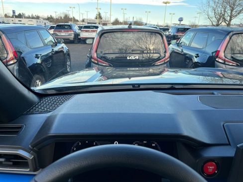 Used 2025 Toyota Tacoma TRD Off-Road image 35