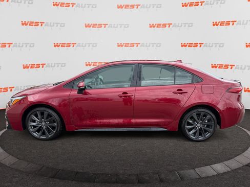 Used 2024 Toyota Corolla XSE FWD image 2