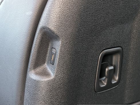 Used 2026 Kia Sportage SX image 18