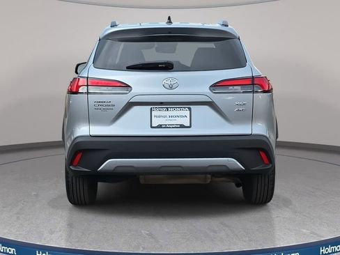 Used 2025 Toyota Corolla Cross XLE AWD/4WD image 7