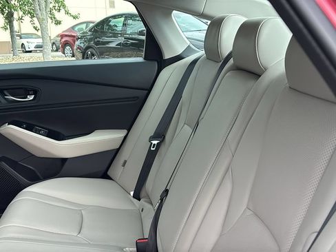 Used 2023 Honda Accord Touring image 30