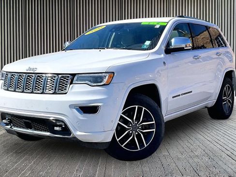 Used 2020 Jeep Grand Cherokee Overland AWD/4WD image 2