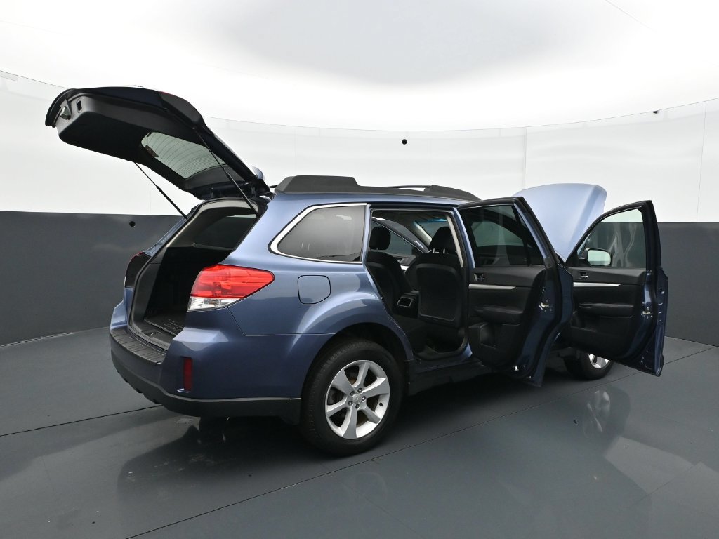 Used 2013 Subaru Outback Wilderness AWD/4WD image 34
