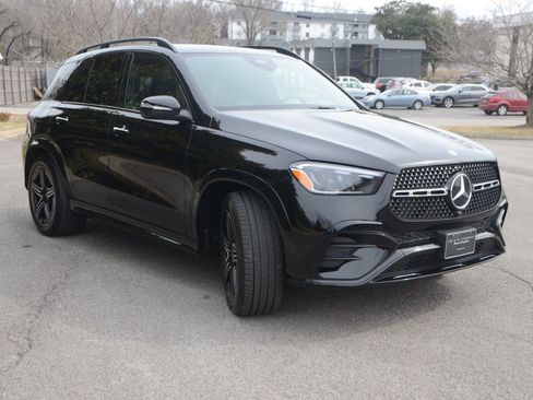 Used 2025 Mercedes-Benz GLE 350 4MATIC w/ AMG Line Exterior image 7