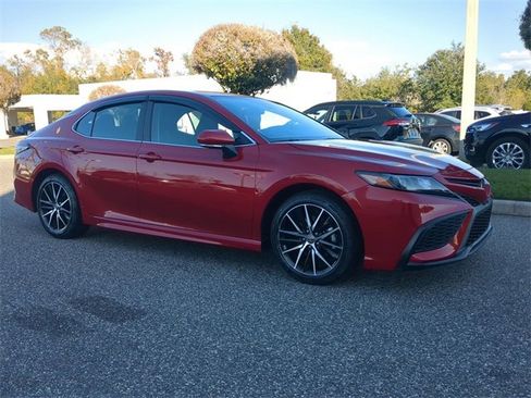 Certified 2023 Toyota Camry SE image 2