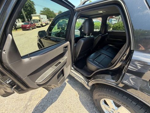 Used 2011 Ford Escape XLT w/ 203A Rapid Spec Order Code AWD/4WD image 17