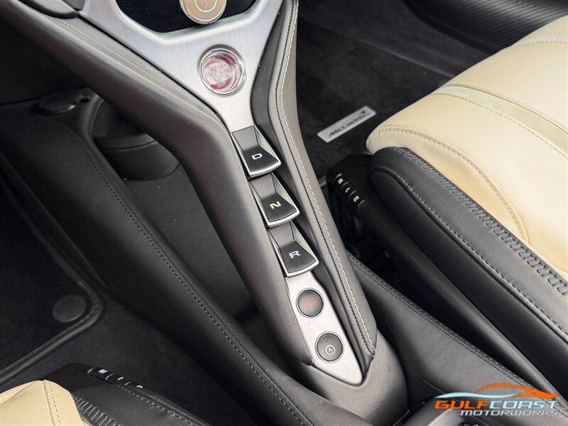 Used 2024 McLaren 750S Spider RWD image 19