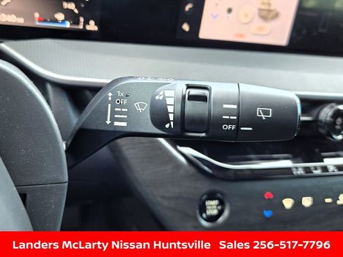 Used 2025 Nissan Murano SV image 23