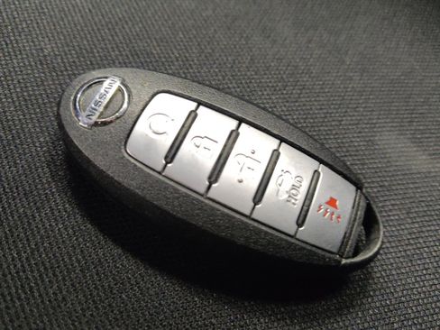 Used 2020 Nissan Sentra SR FWD image 32