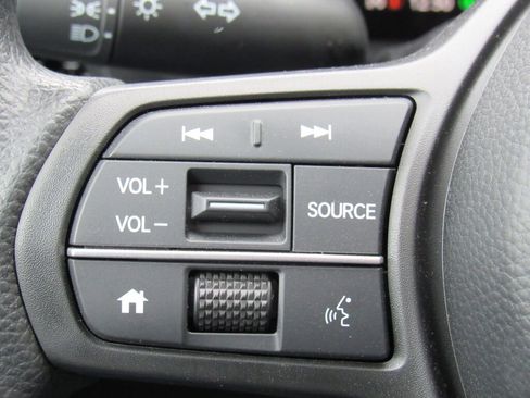 Used 2024 Honda CR-V EX image 12