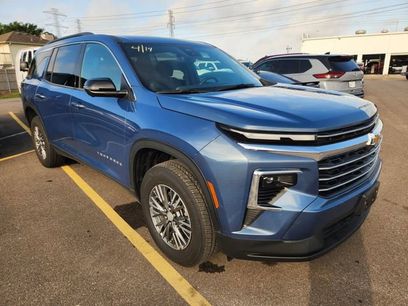 Used 2024 Chevrolet Traverse LT w/ LPO, Floor Liner Package