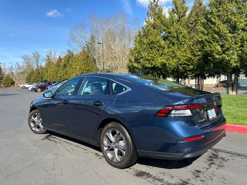 Used 2024 Honda Accord EX image 3