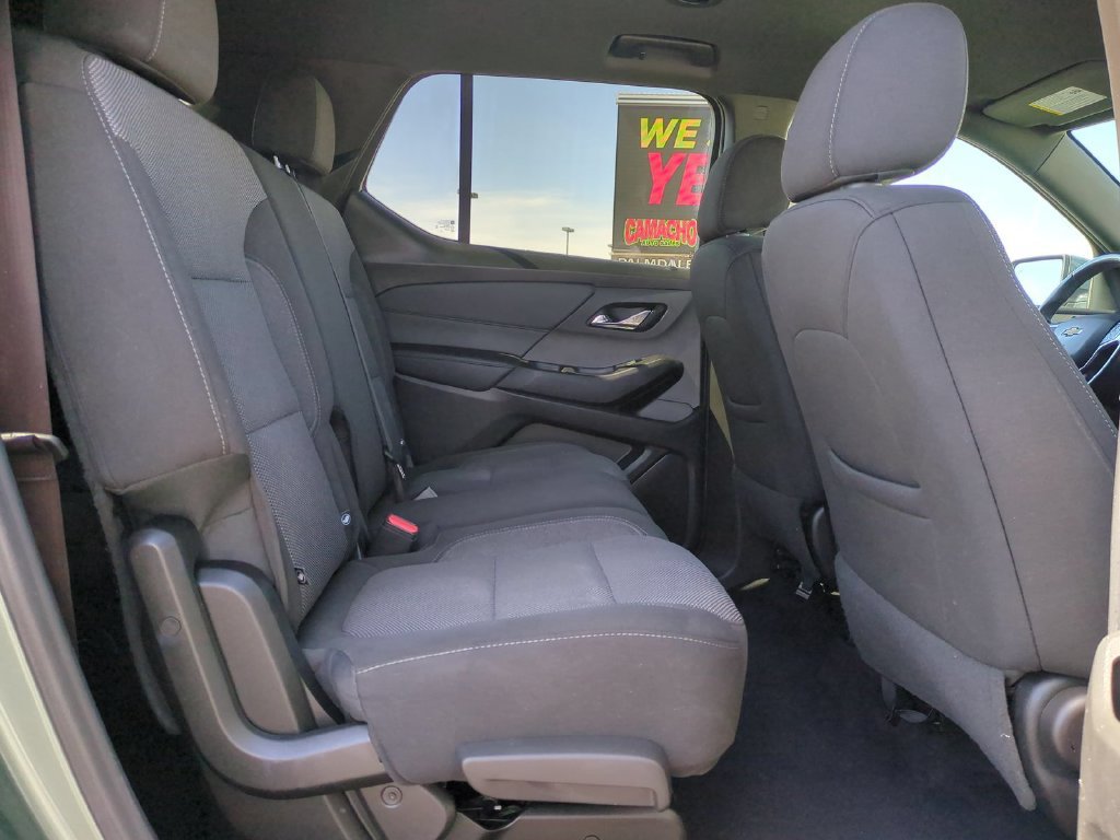 Used 2023 Chevrolet Traverse LT FWD image 33