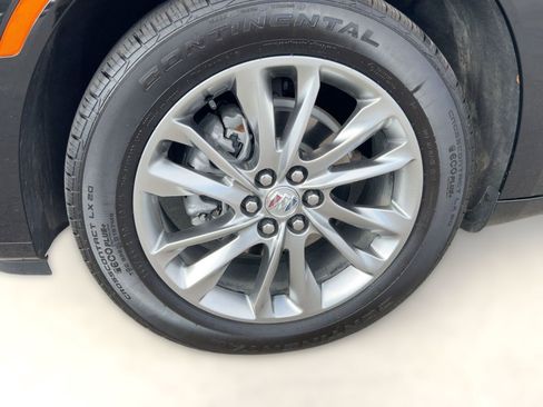 Certified 2024 Buick Enclave Avenir w/ Avenir Technology Package FWD image 11