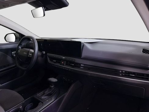 Used 2025 Kia K4 LXS image 24