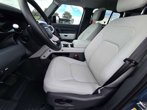 New 2026 Land Rover Defender 110 X-Dynamic SE AWD/4WD image 23