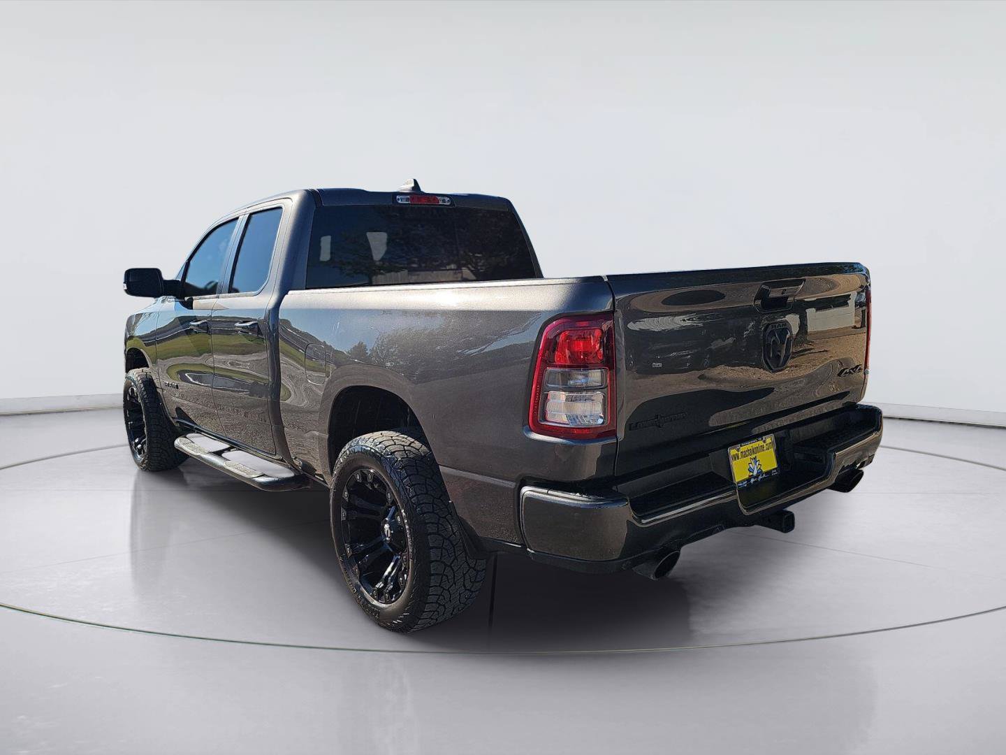 Used 2022 RAM 1500 Lone Star AWD/4WD image 3