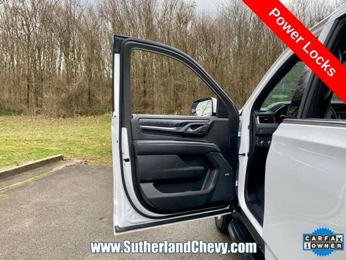 Used 2024 GMC Yukon XL Denali AWD/4WD image 14