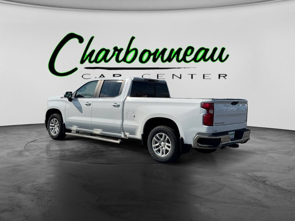 Used 2019 Chevrolet Silverado 1500 LT w/ All-Star Edition AWD/4WD image 3