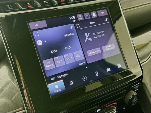 Certified 2023 Jeep Grand Cherokee Laredo AWD/4WD image 24