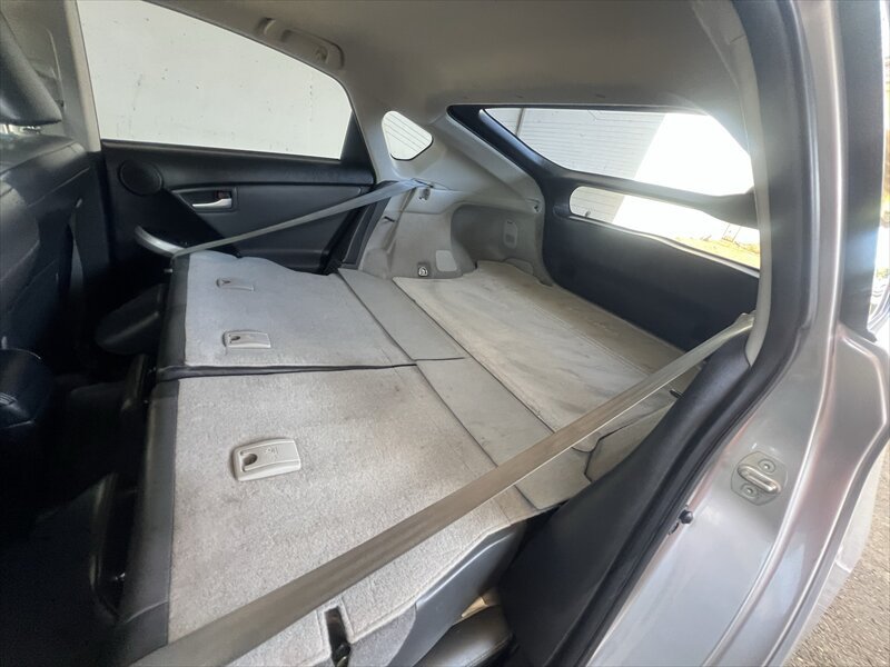 Used 2013 Toyota Prius Four w/ Deluxe Solar Roof Pkg FWD image 5